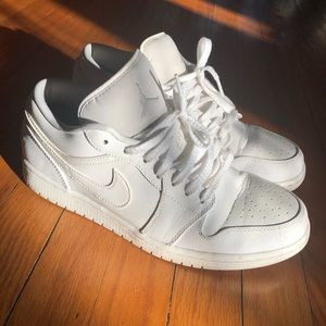 WHITE Nike Jordan Retro 1 Low